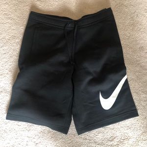 *BRAND NEW* Nike Club Shorts